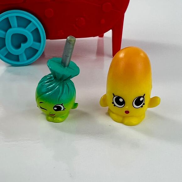 Shopkins Season 3 Food Fair, Ice Cream Truck, Easy Squeezy Candy Cart - Picture 14 of 16